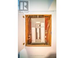 25 - 499 TEEPLE TERRACE - 41