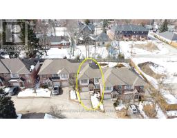 25 - 499 TEEPLE TERRACE - 42