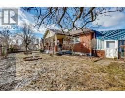 234 MANITOULIN DRIVE - 31