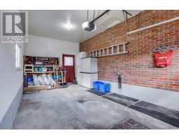 234 MANITOULIN DRIVE - 33