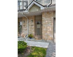 82 - 1990 WAVELL STREET - 2