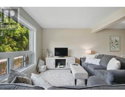 82 - 1990 WAVELL STREET - 20