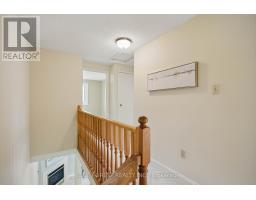 82 - 1990 WAVELL STREET - 25