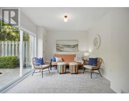 82 - 1990 WAVELL STREET - 9