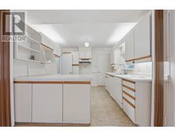 39 FORD CRESCENT - 11