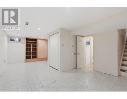 39 FORD CRESCENT - 30