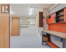 39 FORD CRESCENT - 38