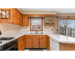 32 GLENROY ROAD - 12