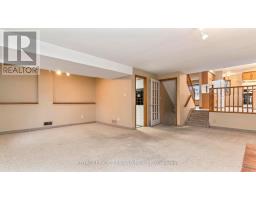 32 GLENROY ROAD - 25