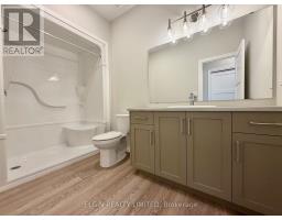 7 HORIZON COURT - 18