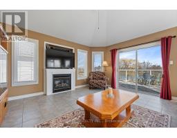 37 UPPER CANADA DRIVE - 11