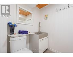 37 UPPER CANADA DRIVE - 28