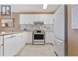 37 UPPER CANADA DRIVE - 6