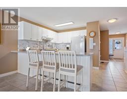 37 UPPER CANADA DRIVE - 7