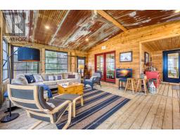 5168 LAKESHORE ROAD - 24