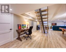 5168 LAKESHORE ROAD - 33