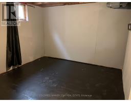 27 STEELE STREET - 22