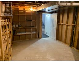 27 STEELE STREET - 26