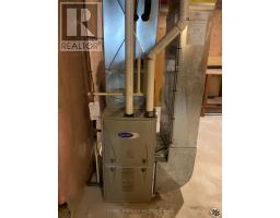 27 STEELE STREET - 31