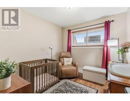 189 KING EDWARD AVENUE - 20