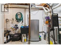 189 KING EDWARD AVENUE - 32