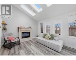 74 ERICA CRESCENT - 13