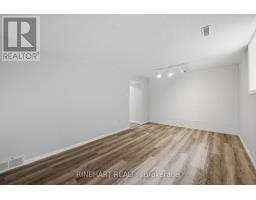 74 ERICA CRESCENT - 30