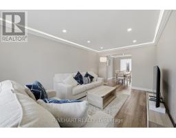 74 ERICA CRESCENT - 4