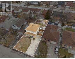 74 ERICA CRESCENT - 45