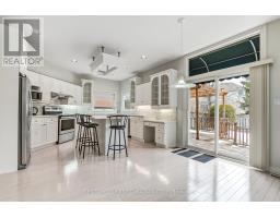 442 AMBLESIDE DRIVE - 12