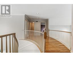 442 AMBLESIDE DRIVE - 19