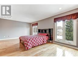 442 AMBLESIDE DRIVE - 25