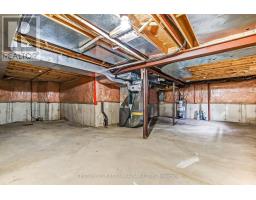 442 AMBLESIDE DRIVE - 31