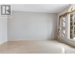 442 AMBLESIDE DRIVE - 5