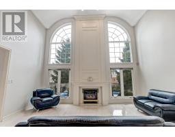 442 AMBLESIDE DRIVE - 8