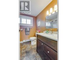 54 - 166 SOUTHDALE ROAD W - 24