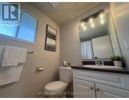 33 - 35 WATERMAN AVENUE - 13