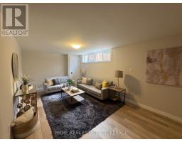 33 - 35 WATERMAN AVENUE - 21