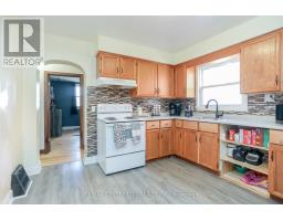 15 WILSON AVENUE - 7