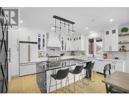 48 ROYAL CRESCENT - 13