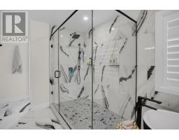 48 ROYAL CRESCENT - 18