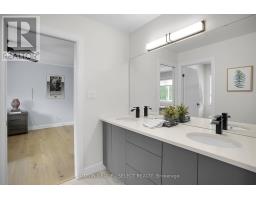 48 ROYAL CRESCENT - 25