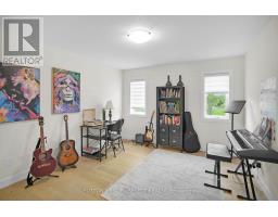 48 ROYAL CRESCENT - 26