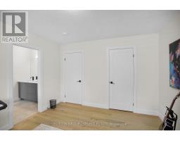 48 ROYAL CRESCENT - 29