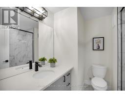 48 ROYAL CRESCENT - 34