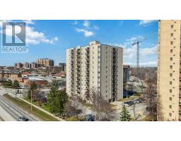 904 - 858 COMMISSIONERS ROAD E - 44