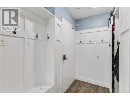 904 - 858 COMMISSIONERS ROAD E - 9