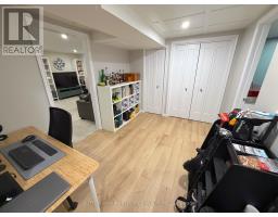 2 - 30 FORWARD AVENUE - 37