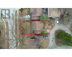 2 - 30 FORWARD AVENUE - 4