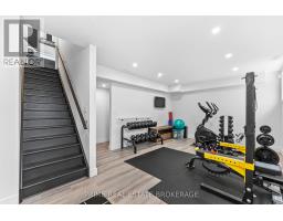 1577 APPLEROCK AVENUE - 32